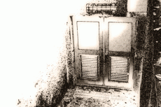 階段の下の扉の写真素材