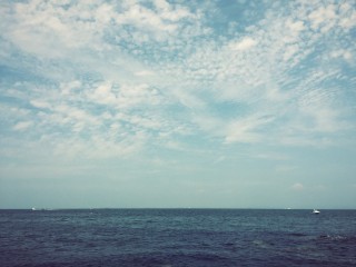 【高解像度】静かな海と空
