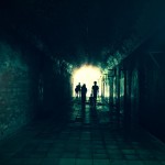 【高解像度】トンネルの中の人影