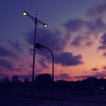 【高解像度】背の高い街灯と夕焼けの空（3パターン）
